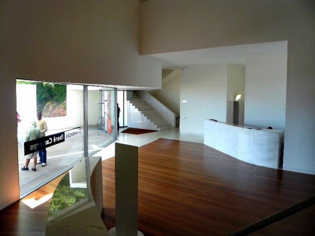 Foyer de entrada da Fundação Iberê Camargo<br />Foto Diogo Figueiredo de Freitas 