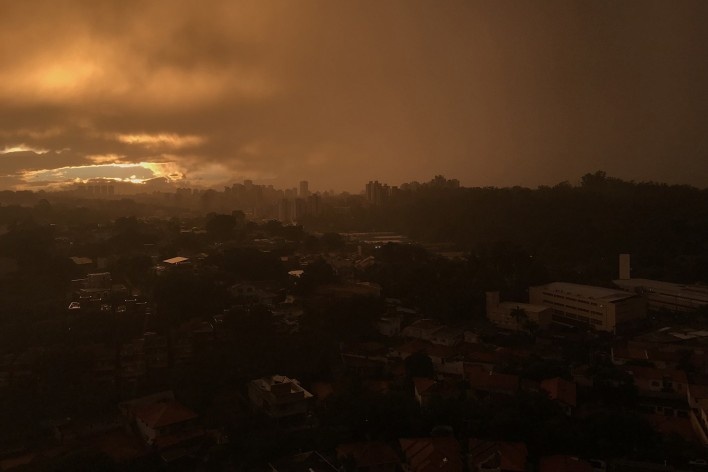 Ensaio “Alvoradas e crepúsculos”<br />Foto Claudia Stinco 