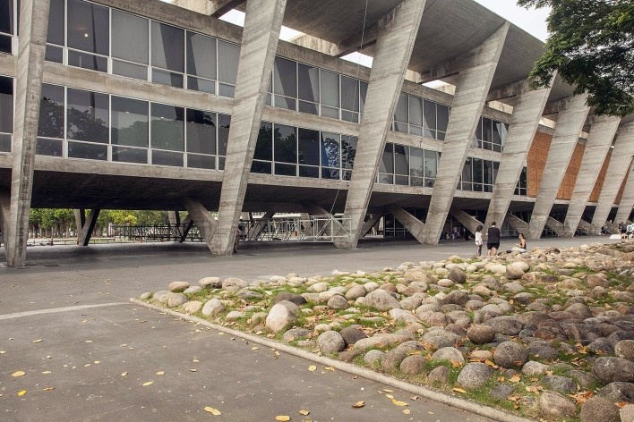 Instalação “À toa”, Museu de Arte Moderna do Rio de Janeiro, artista plástica Maria Baigur e arquiteto Adriano Carneiro de Mendonça e Antonio Pedro Coutinho<br />Foto Joana Traub Cseko 