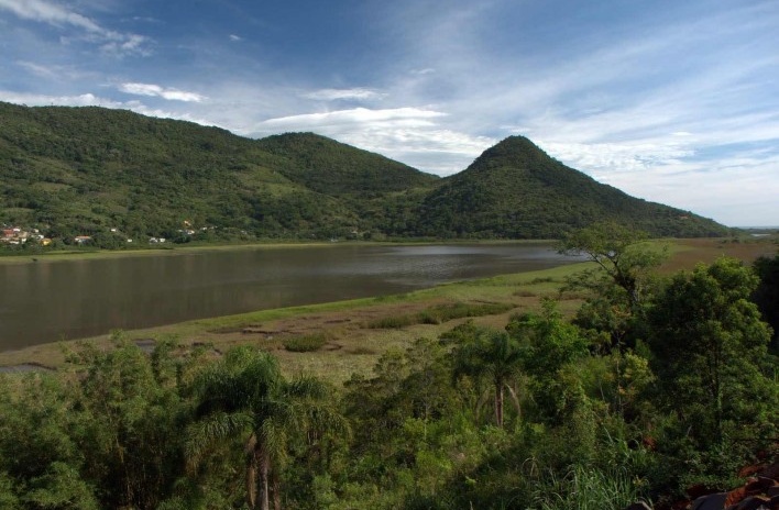 Lagoa do Siriú, Garopaba SC<br />Foto José Tabacow 