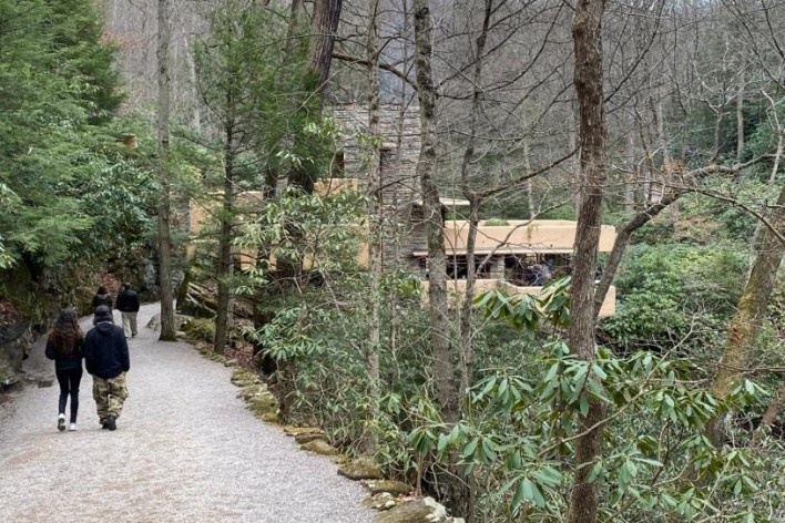 Casa da Cascata (Kaufmann House), Mill Run, Estados Unidos, 1935. Arquiteto Frank Lloyd Wright<br />Foto / Photo Paulo Ormindo de Azevedo 