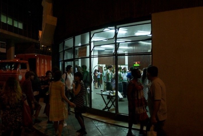 Exposição Projeto Imóvel, abertura<br />Foto Frans Kemper 
