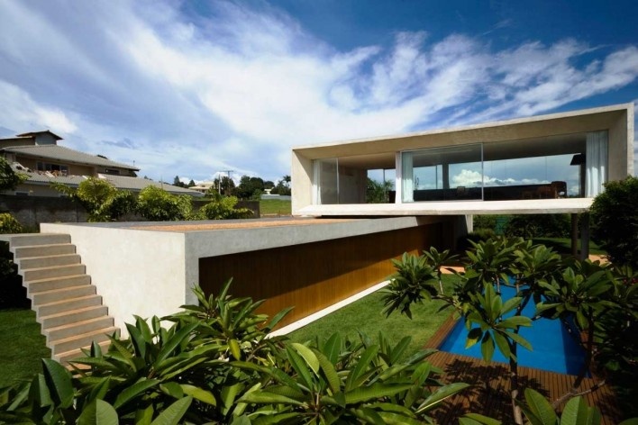 Casa Osler, vista geral do lote, Marcio Kogan, menção honrosa categoria profissional/ obras concluídas. Brasília, DF, 2006-2008.