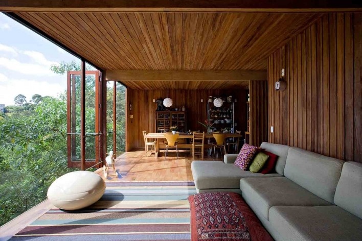Vila Taguaí, Carapicuiba SP, 2007-2010. Arquitetos Cristina Xavier (autora), Henrique Fina, Lucia Hashizume e João Xavier (colaboradores)<br />Foto Daniel Ducci 