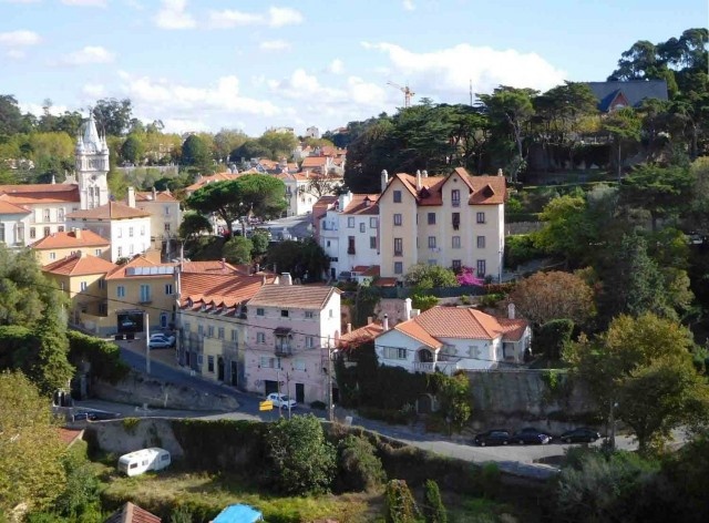 Caminho para o Castelo dos Mouros, região de Sintra<br />Foto Anita Di Marco 