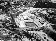 O Estádio do Pacaembu é do povo, como o céu é do avião...