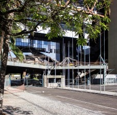 Sobre o (quase demolido) Centro de Convenções da Bahia