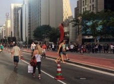 Ruas, calçadas e parques