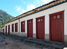 Arquitetura popular brasileira e seus aportes para a memória