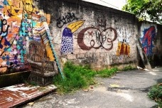 Os córregos ocultos e seus resquícios nos espaços livres urbanos