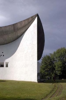 Ronchamp e La Tourette: machines à emovoir (1)