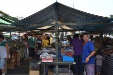 Terça-Feira, a praça vira feira