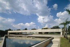 Amplo e concreto