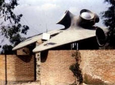 Arquitectura y indiferencia. Carlos González Lobo: búsqueda de una arquitectura apropiada