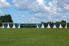 A graça estética da arquitetura de Oscar Niemeyer
