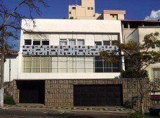 A composição arquitetônica nas residências de Arthur Arcuri