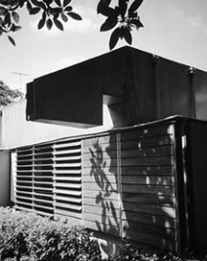 A poética da economia. O pensamento e a obra de três importantes arquitetos brasileiros dos anos 70