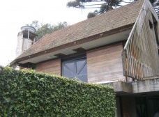 Arquitetura neovernacular em Curitiba