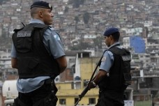 A hora e a vez das favelas