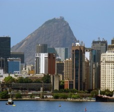 Arquitetura & urbanismo trazem poesia ao caos