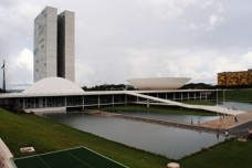 As praças cívicas pós-independência do Brasil