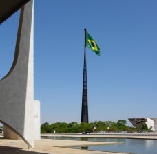 Sergio Bernardes e o Monumento ao Pavilhão Nacional, Brasília, 1972