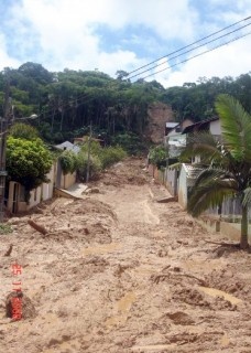 Redução de riscos de desastres naturais