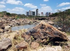Ressonância metafórica dos espaços decadentes
