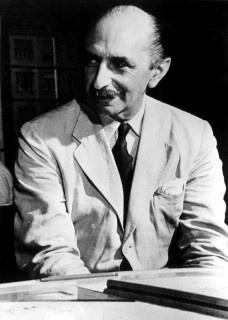 7d296f400885_lucio_costa.jpg