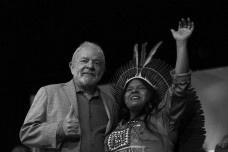 d79251551886_krenak_lula2023.jpg