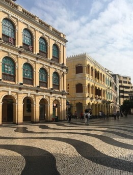Brasília, Lisboa, Macau