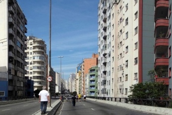 Passeio pelo Minhocão