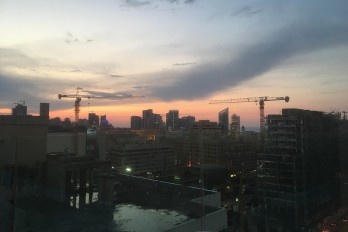 Cantada por poetas e cenário de batalhas, Beirute vai se reconstruir