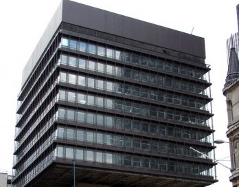 Ministério do Arquiteturismo adverte