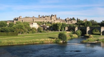 Carcassonne, a cidade medieval de Viollet-le-Duc