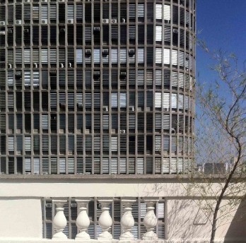 Ministério do Arquiteturismo adverte...