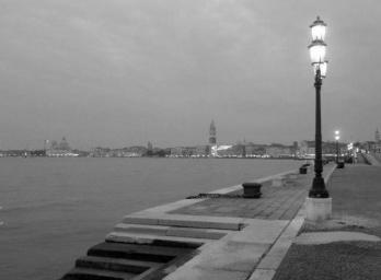 Veneza ao amanhecer