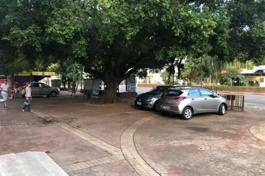 Arredores da Catedral de São Sebastião, Presidente Prudente SP, situação atual<br />Foto Angelica Benatti Alvim 