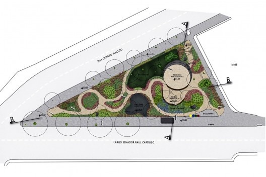 Intervenção na Praça Mokiti Okada, planta, São Paulo SP, 2019. Arquitetas Paula Helena da Costa Garcia, Maria Celina Peres Fernandes e equipe<br />Elaboração Thiago Luiz Salvadeo Santos, Marcela Rodrigues Santos, Samuel Nunes Lopes, Yuki 