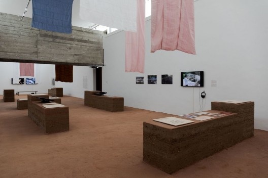 Pavilhão do Brasil, exposição Terra, curadoria de Gabriela de Matos e Paulo Tavares, 18a Mostra Internazionale di Architettura da Biennale Architettura 2023<br />Foto Rafa Jacinto  [Fundação Bienal de São Paulo]