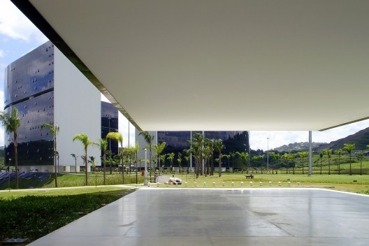 Cidade Administrativa de Belo Horizonte, arquiteto Oscar Niemeyer<br />Foto Abilio Guerra 