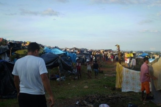 Vista geral da Ocupação Dandara, 2009<br />foto Tiago Castelo Branco 