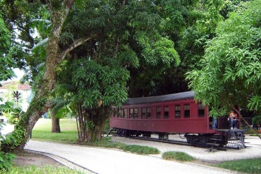 Parque da Residência, Belém, 1998. Paisagismo de Rosa Kliass<br />Foto Giovani Sarquis 