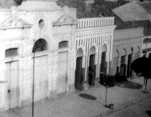Mercado Novo, na rua Maciel Pinheiro. Percebe-se a adoção da linguagem classicizante (1925) [Museu Histórico de Campina Grande]