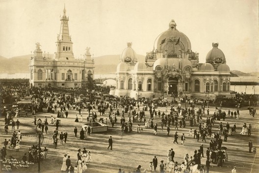 Pavilhões Minas Gerais e São Paulo [Arquivo Histórico Museu da República - Coleção Elysio Belchior]