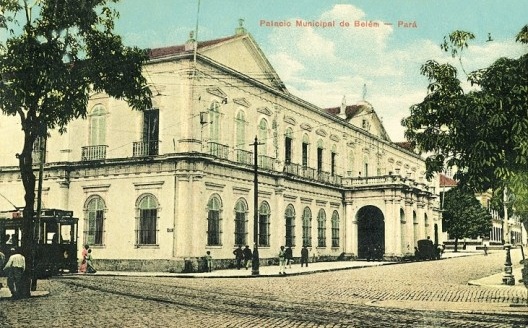 Palácio municipal de Belém, atual Palácio Antônio Lemos, onde funciona o MABE - Museu de Arte de Belém e a prefeitura da cidade<br />Foto divulgação  [Belém da saudade: a memória de Belém no início do século em cartões postais. Belém, Secult]