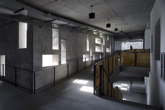 Campus Xiangshan, Academia de Arte da China, fase 2, Hangzhou, China, 2004-2007. Arquiteto Wang Shu<br />Foto Lv Hengzhong  [Pritzker Prize]