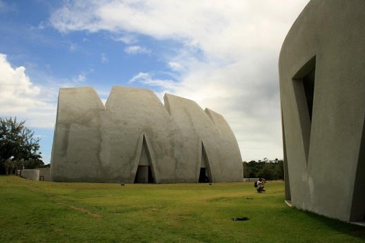 Teatro mais anexo<br />Foto Lutero Pröscholdt 