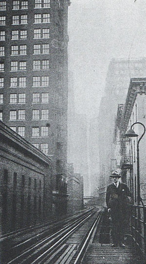 Fotografia de Vladimir Maiakovski em Nova York, em Sovremennai Arkitektoura, 1923