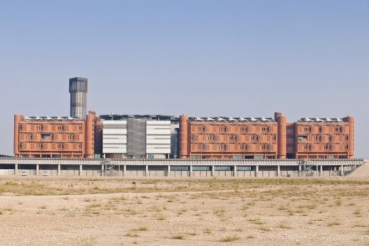 Masdar City<br />© Nigel Young, Foster + Partners 